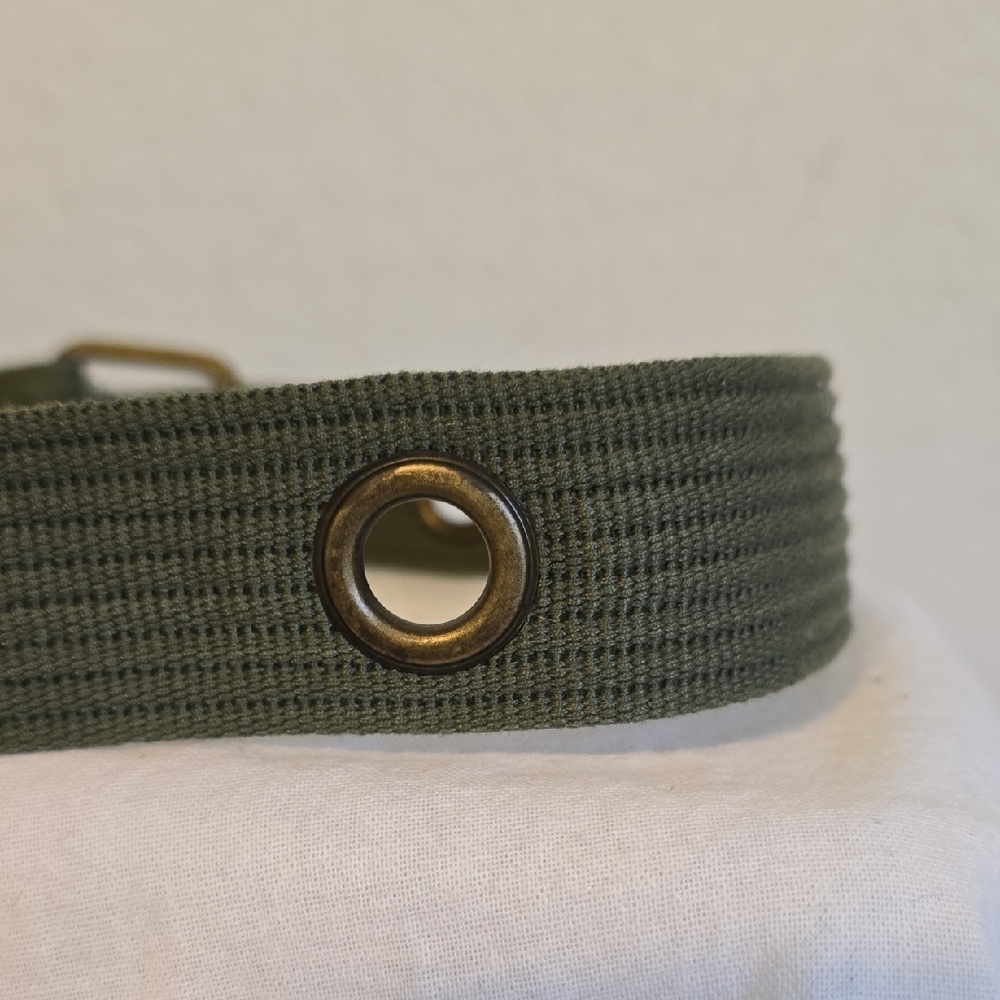 Women's Olive Green Canvas Belt. GC - Picture 8 of 11